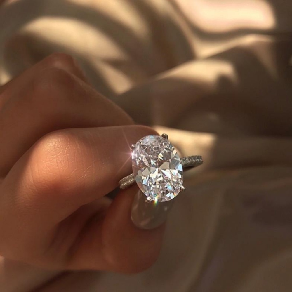 *NEW 5 CT Oval Cut Diamond Sterling Silver Ring - Picture 4 of 5